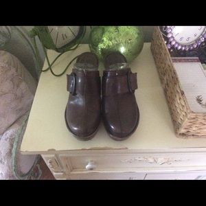 Born Clogs